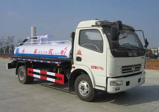 吸粪车